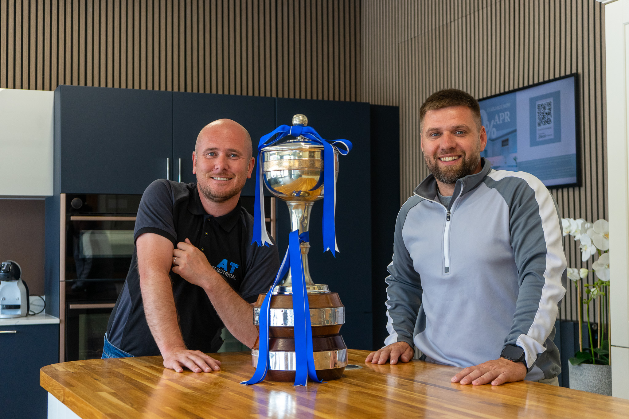 TOMLINSON AND GRAY KITCHENS AND BATHROOMS EXTEND MAJOR PARTNERSHIP DEAL