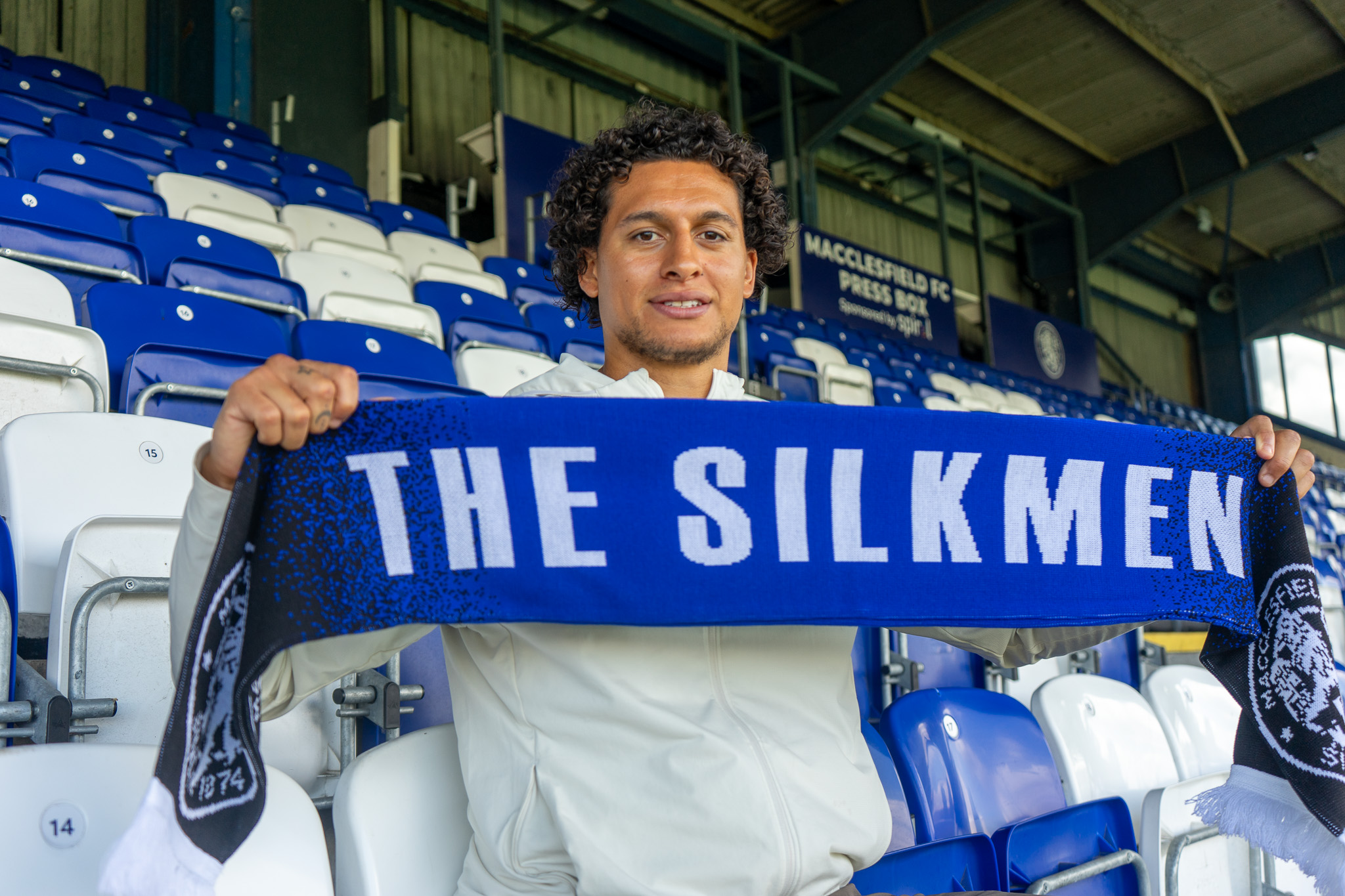 JOSEF YARNEY JOINS THE SILKMEN