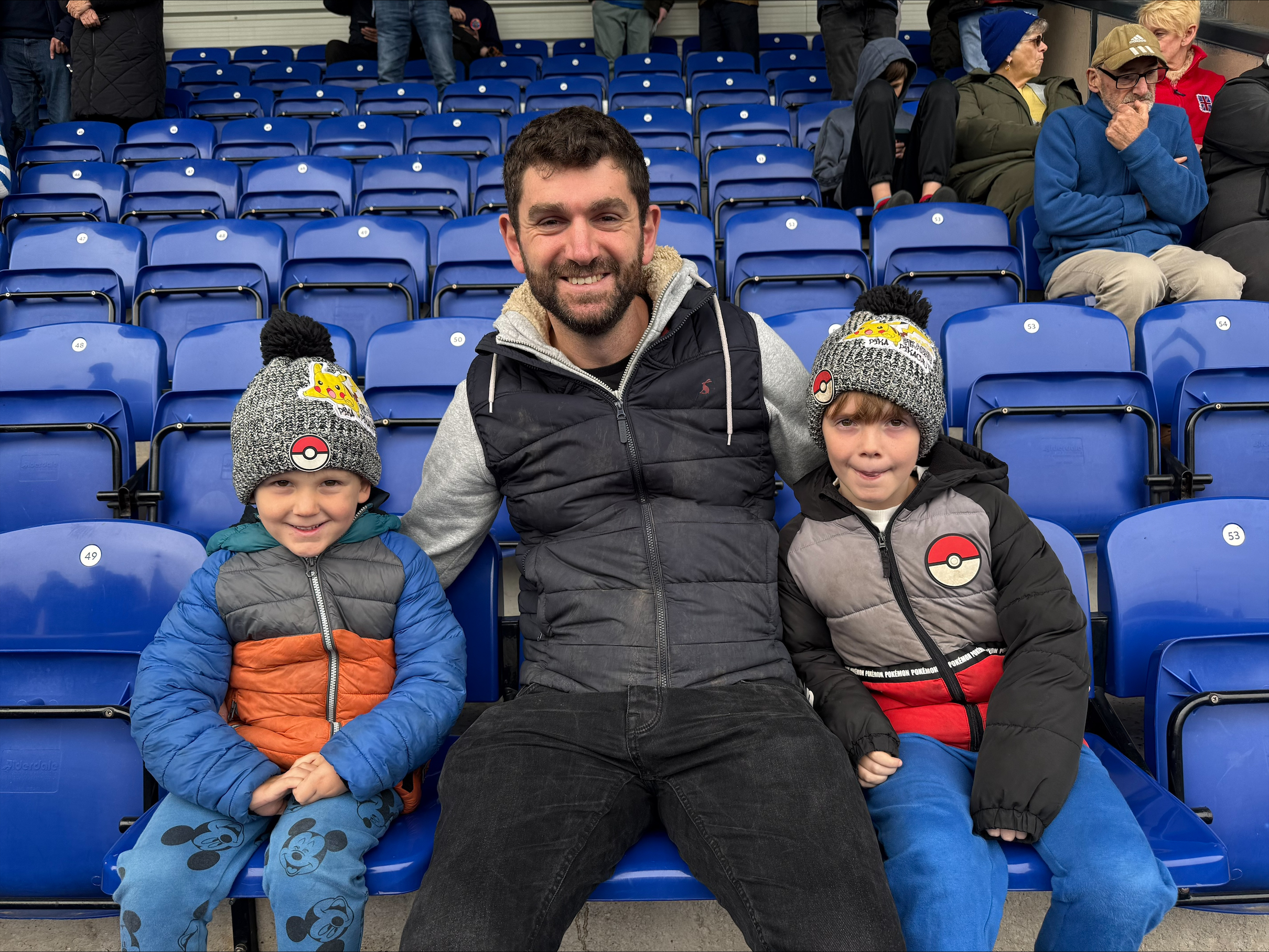 FAN CAM: CURZON ASHTON (H)