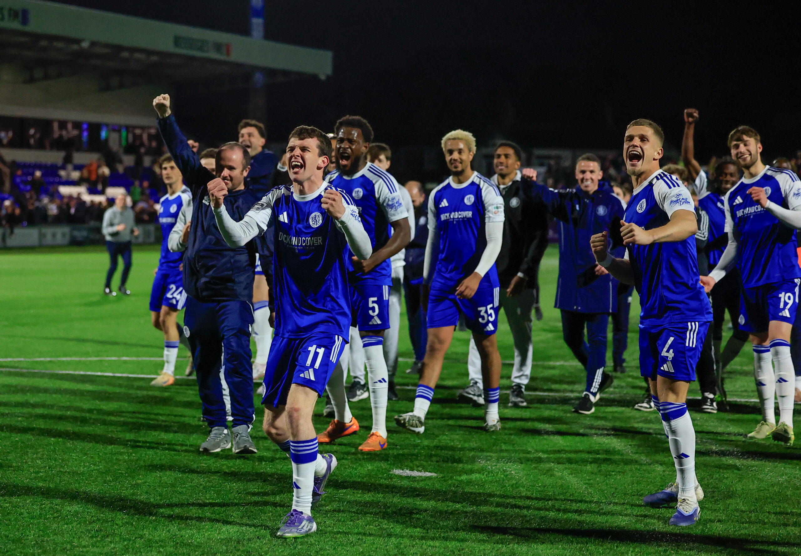 ACTION REPLAY: CHESTER (H)