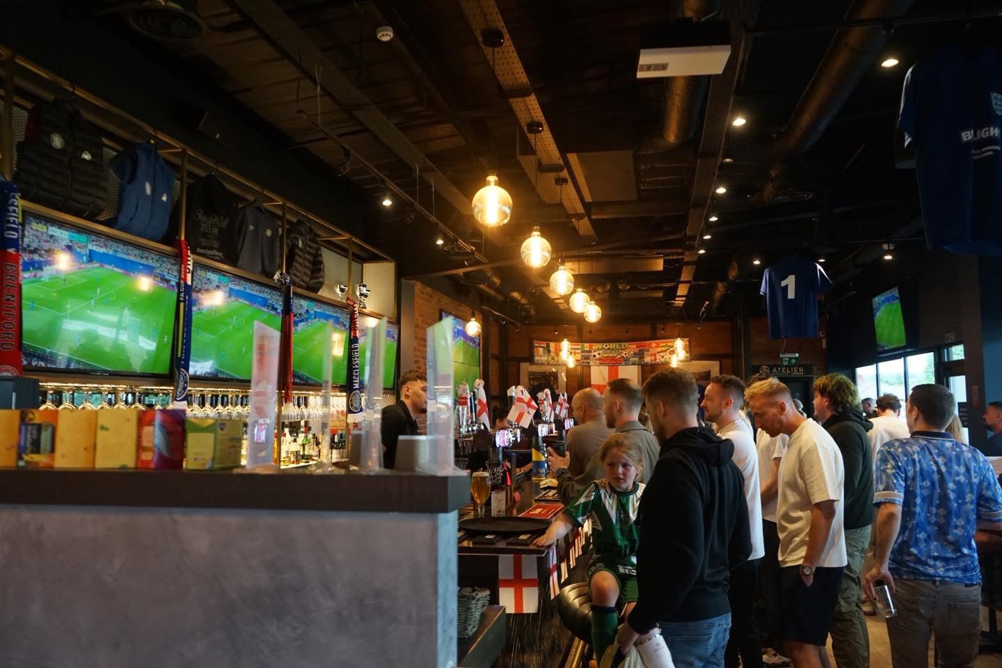 LIVE SPORT IN BAR TWENTY SEVEN