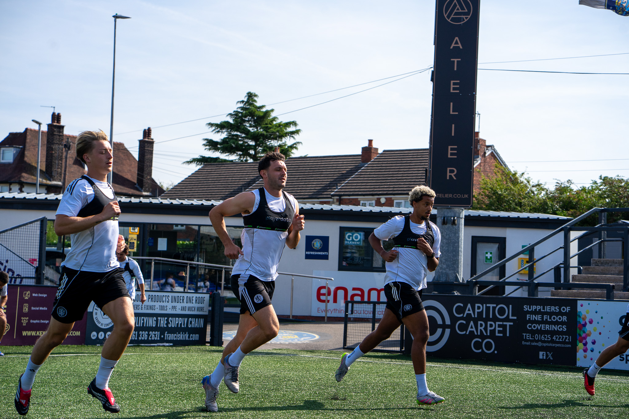 TRAINING GALLERY 11/08/26