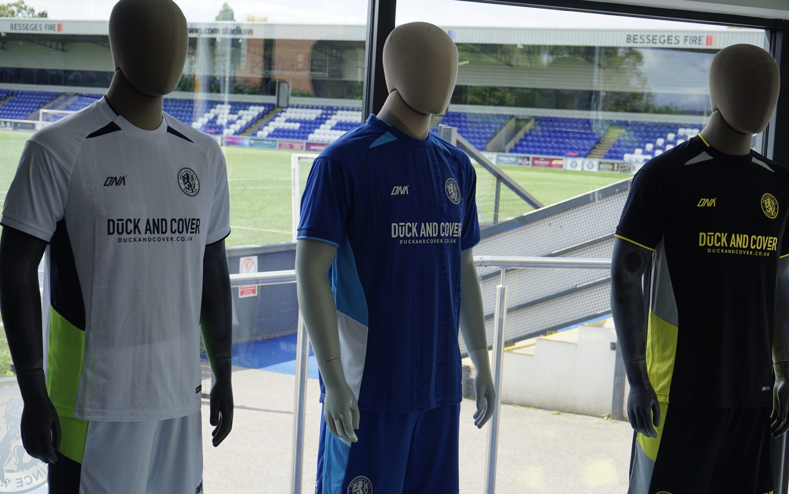 CLUB SHOP OPENING HOURS