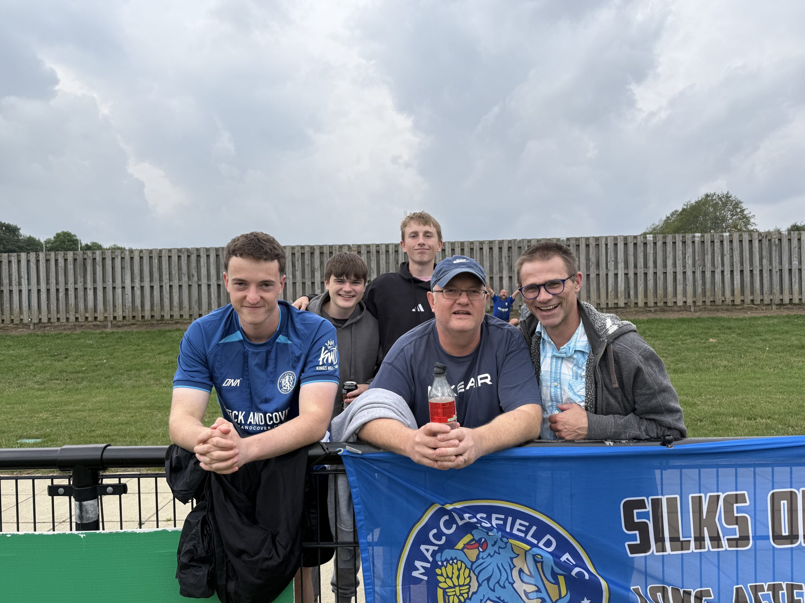 SILKMEN FAN CAM: DARLINGTON (A)