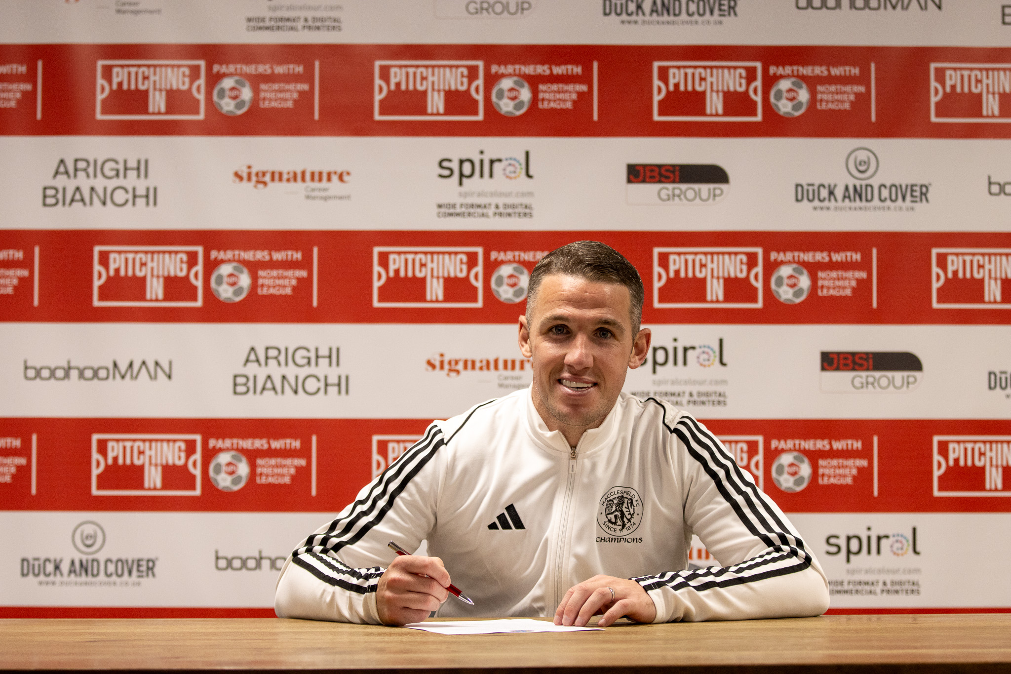 DEADLINE DAY SILKMEN SIGNINGS